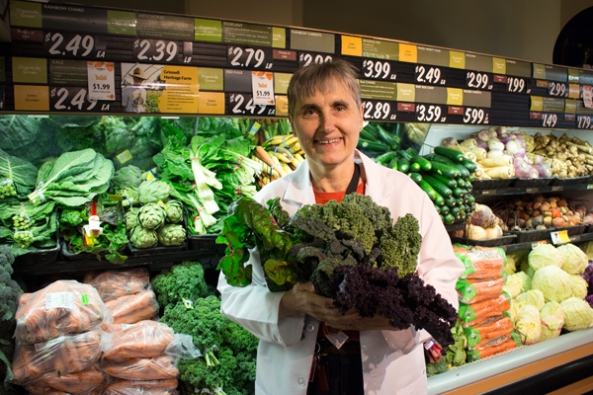 DR. TERRY WAHLS WITH HER SIGNATURE KALE AT NEW PI!